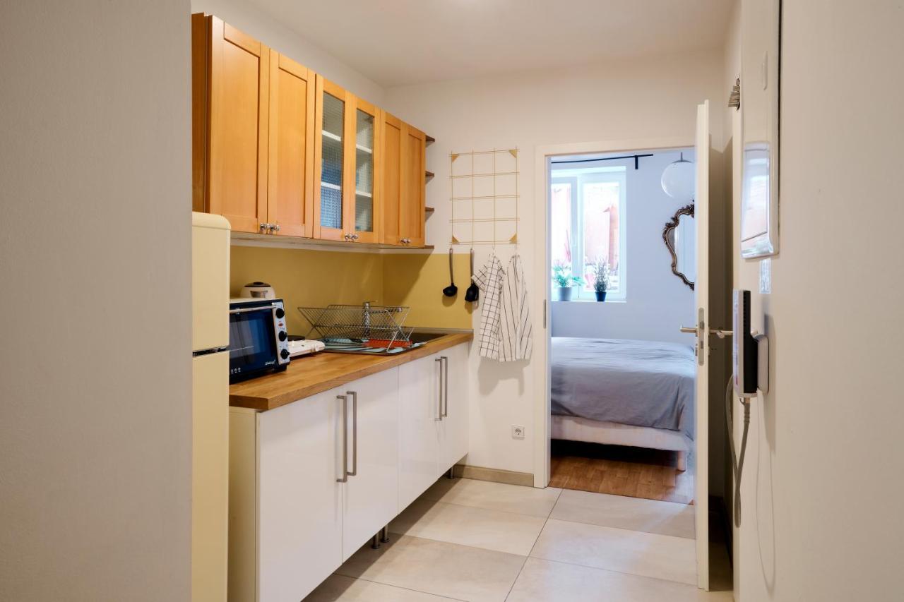 Beautiful Park Apartment For 4 Guests Берлін Екстер'єр фото